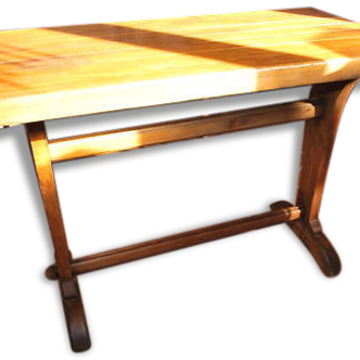 Bistro table