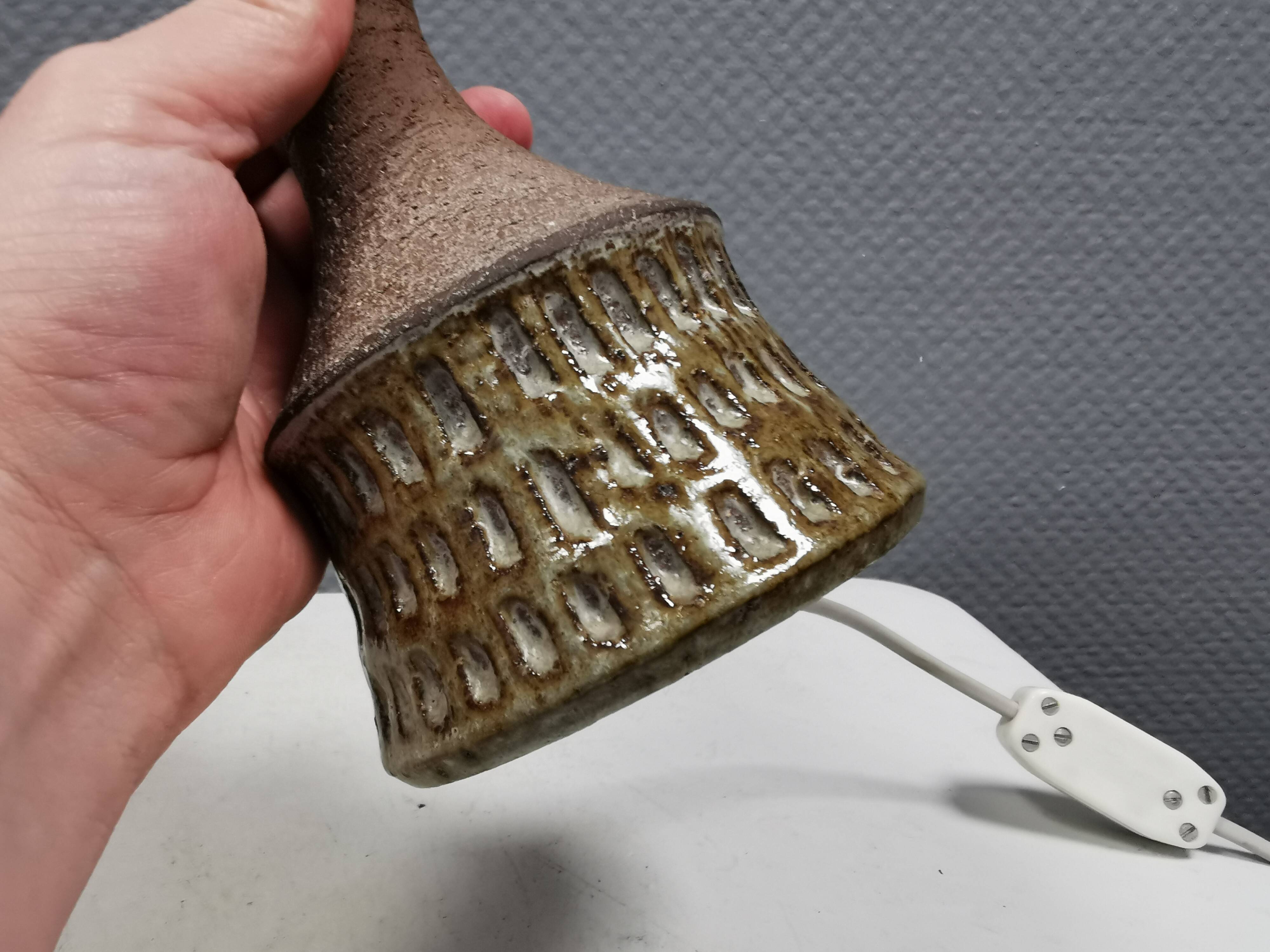 Small ceramic table lamp by Børge Christoffersen, Denmark, 1980s.