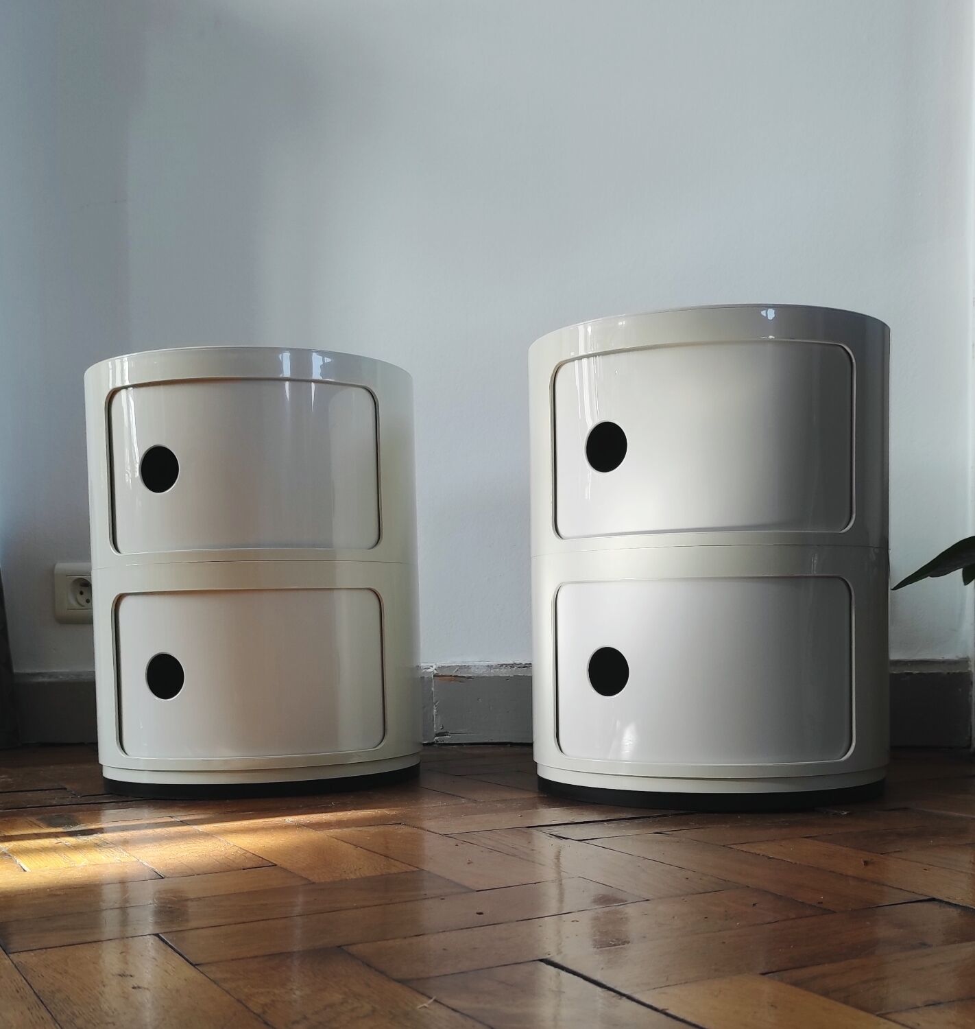 Pair of vintage white/cream Componibili bedside tables - Kartell