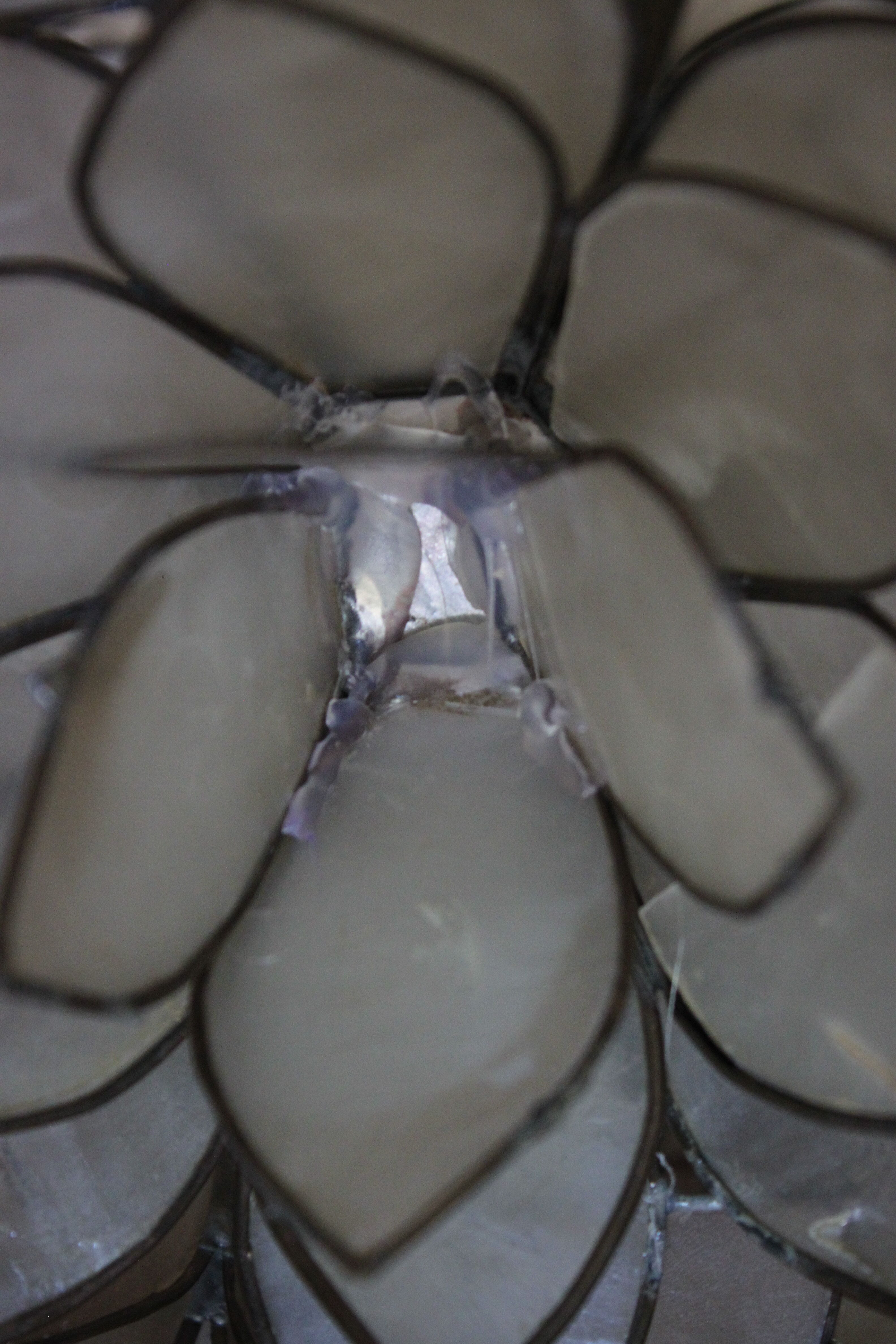 Mother-of-pearl lotus table lamp, Rausch, vintage space age