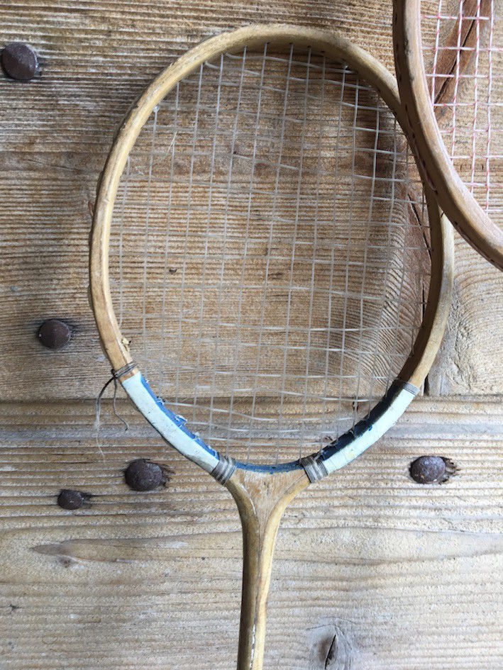 Duo de 2 raquettes de badmington anciennes en bois
