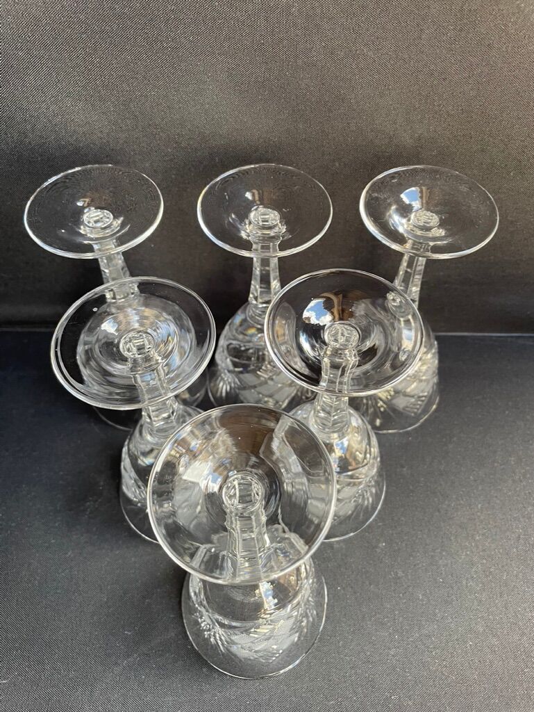6 glasses with white wine crystal blown and cut xxth