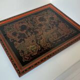 Large rectangular tray in lacquered and engraved wood decorated with characters. Burma, circa 1970.