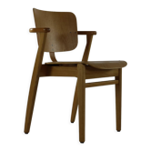 Finnish design arm chair by Ilmari Tapiovaara for Artek