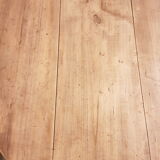 Round table with flaps