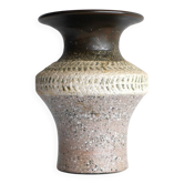 Brutalist ceramic vase in Scandinavian modernist style from the mid-century by Thomas Hellström for Nittsjö, Sweden.