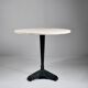 Table de bistrot/de salle à manger en travertin vintage avec base en métal. (B)