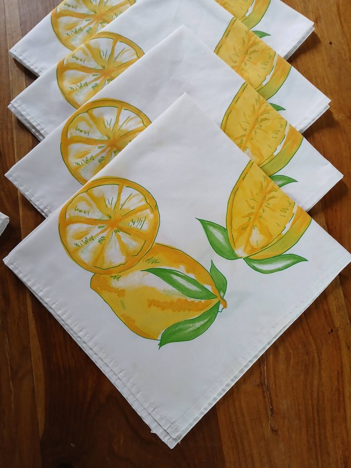 8 White Square Napkins