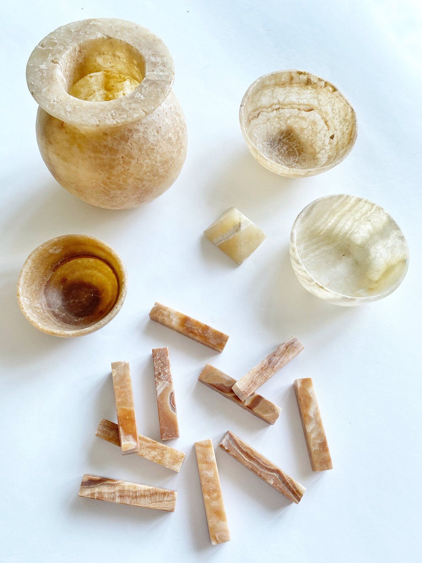 10 vintage marble knife holders