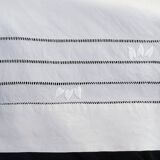 Ancien drap en lin monogramme LA