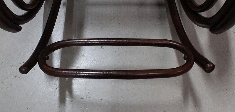 Rocking chair and his foot rest, in beech 1900