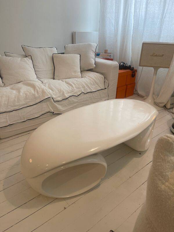 Space coffee table age 1970