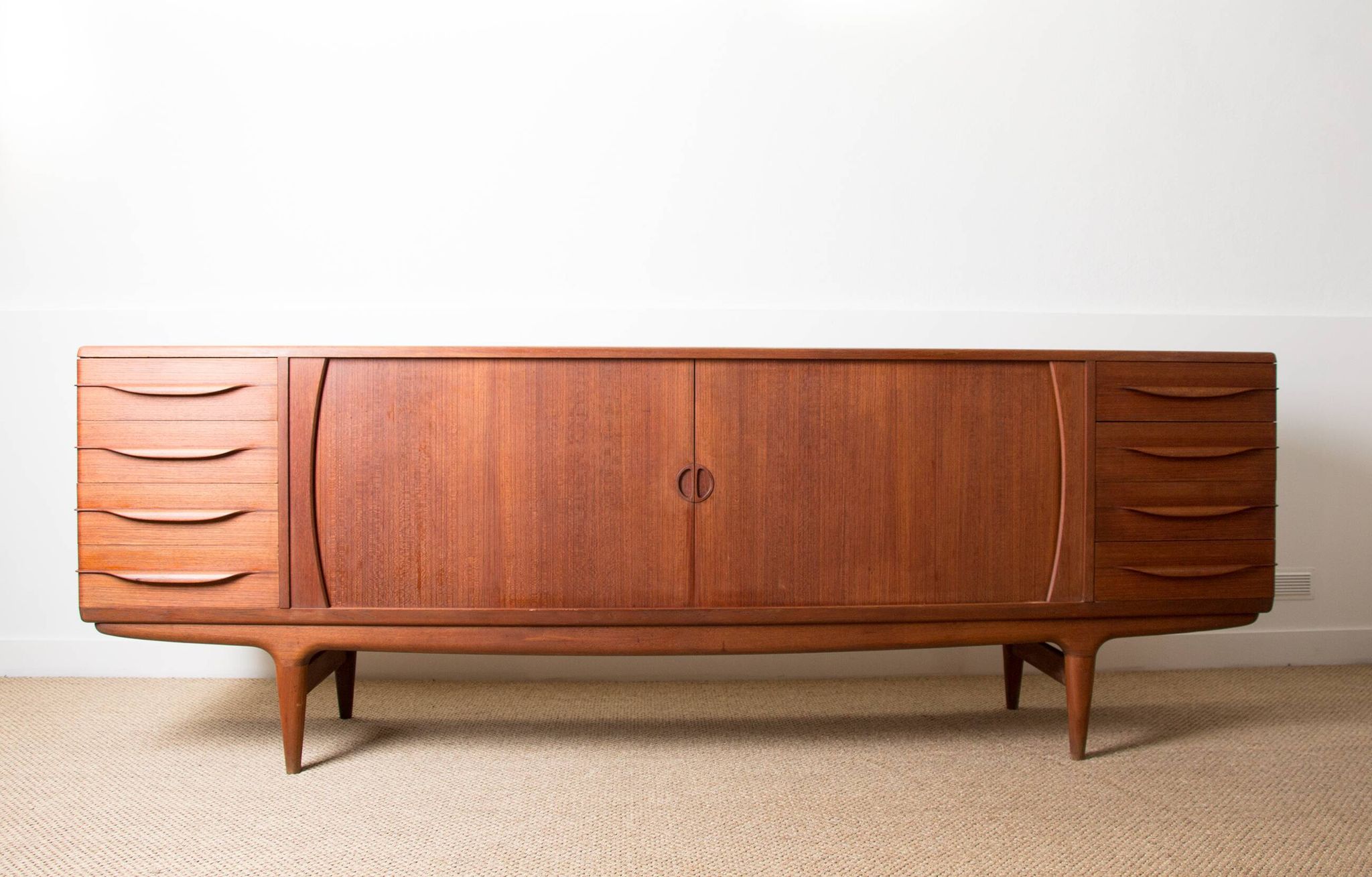 Enfilade danoise en teck modèle U15 par Johannes Andersen pour Uldum