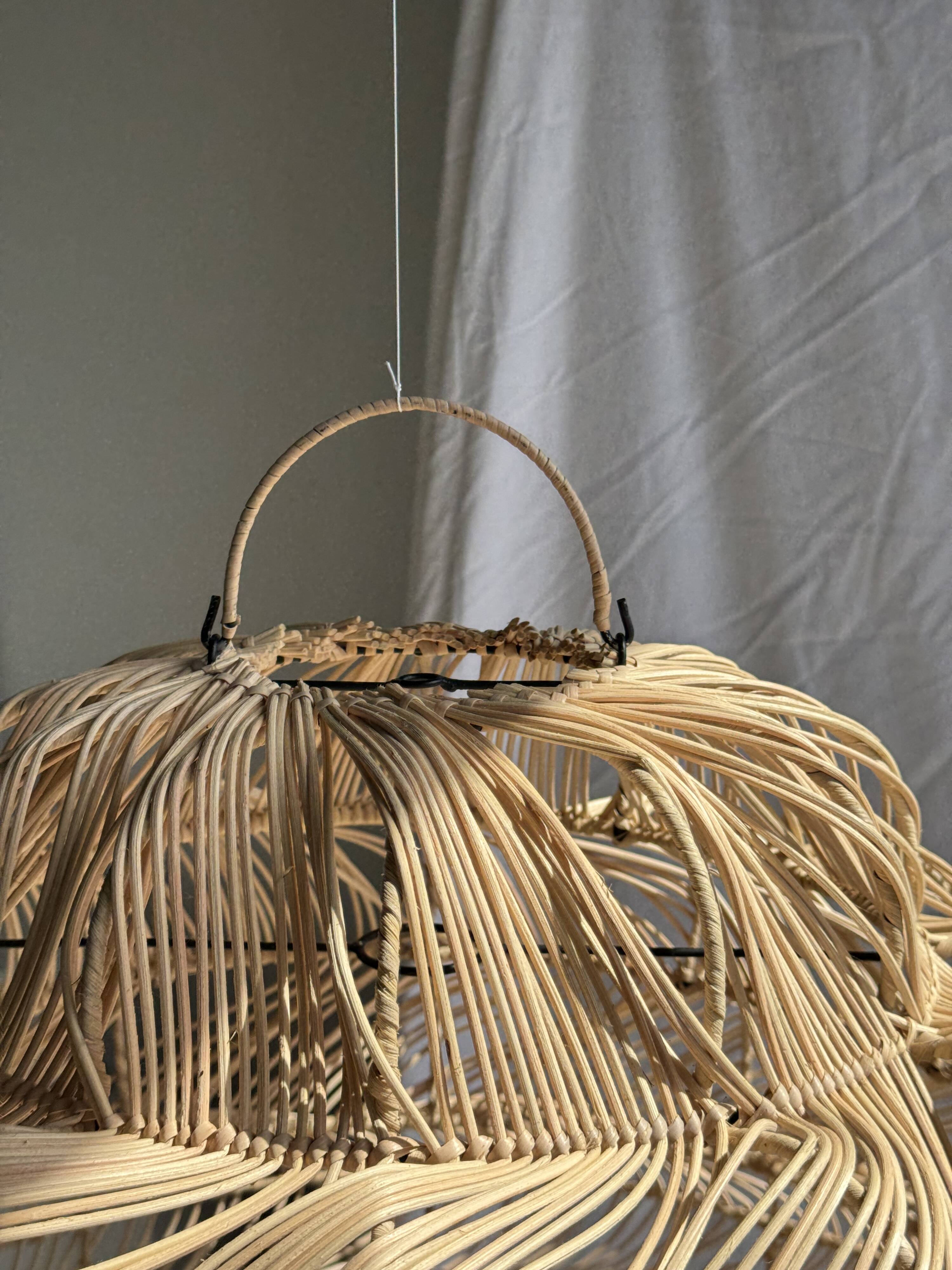Suspension or rattan lampshade in an elongated spherical shape, layered H80 D