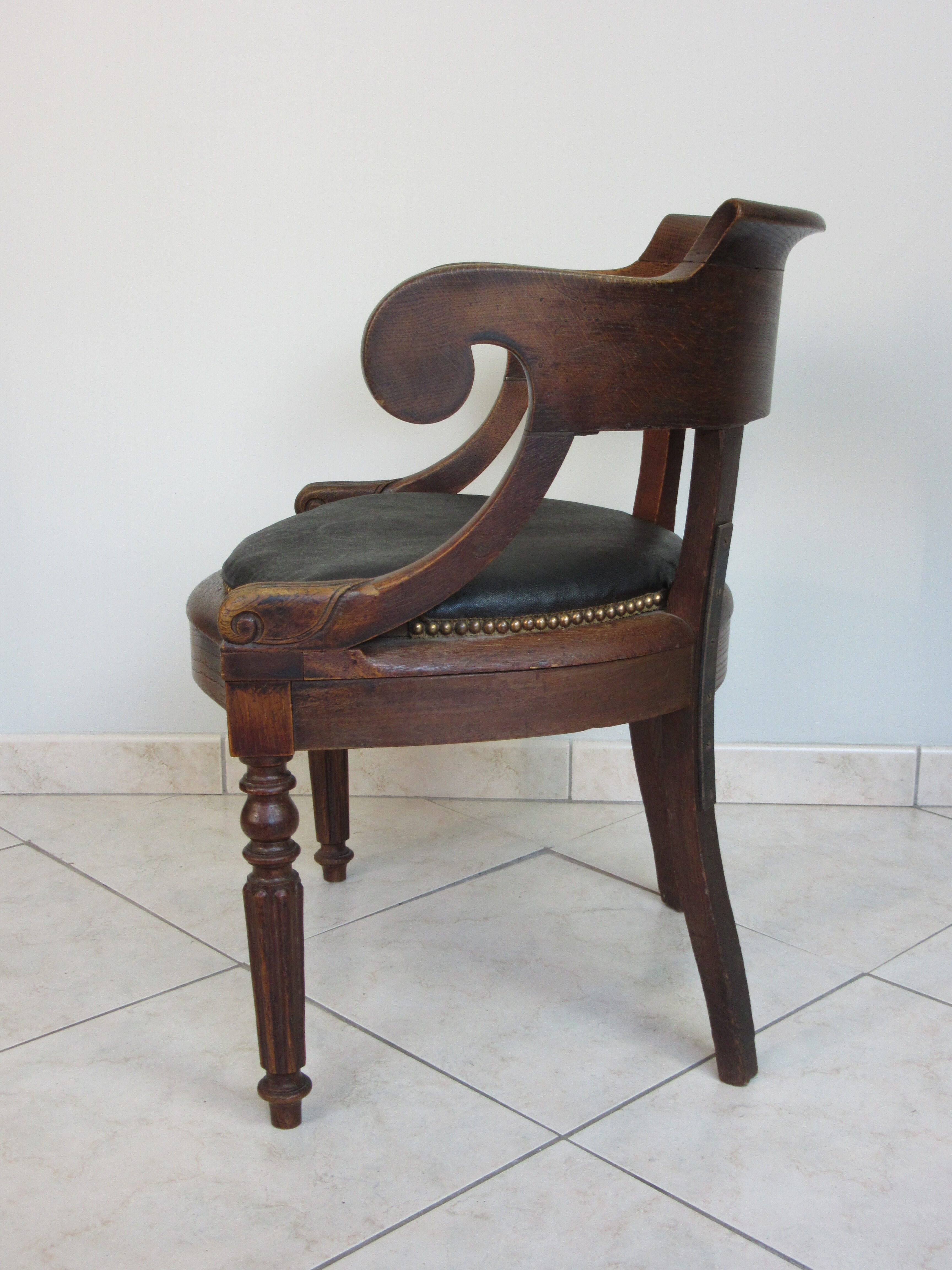 Fauteuil de bureau bois et cuir