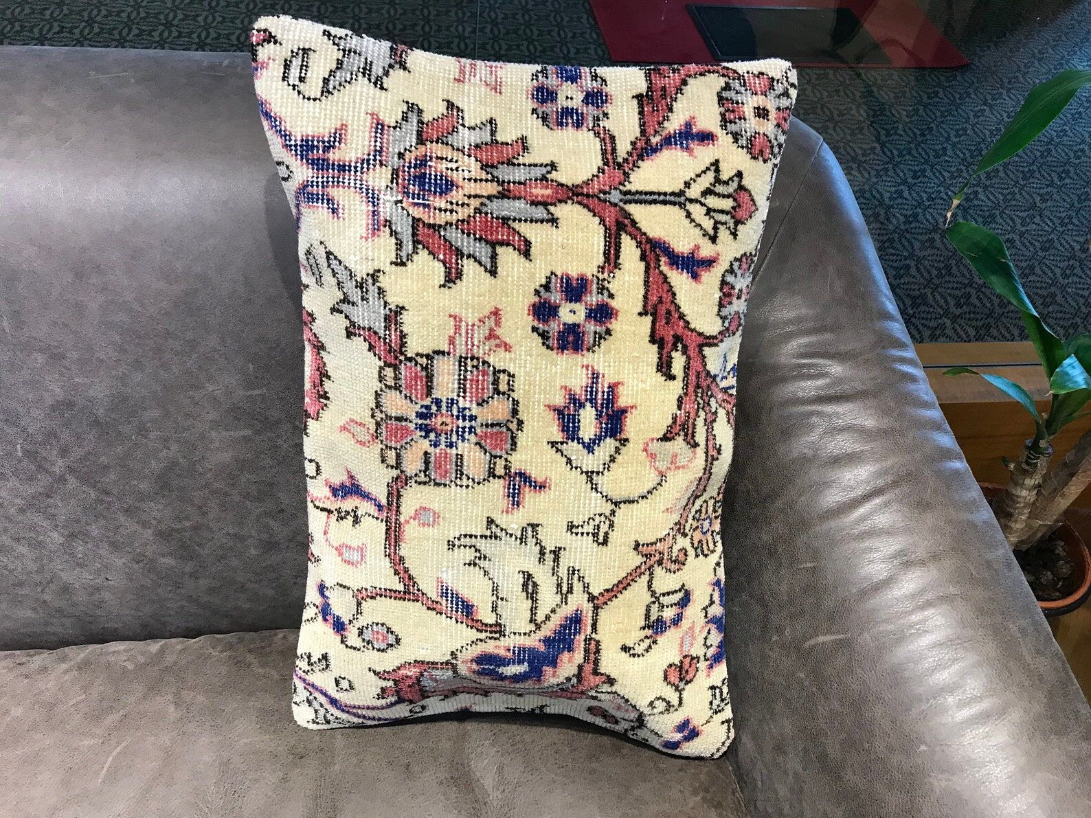 Handmade faded lumbar carpet pillow 40x60cm