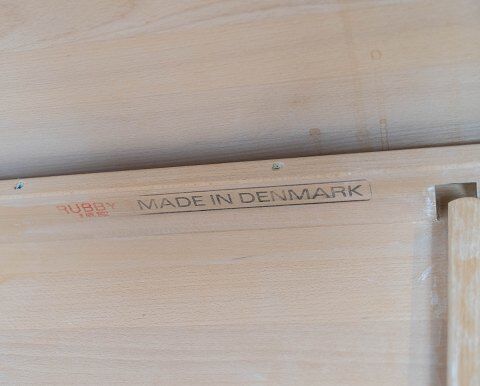 Coffee table of beech wood and with extension leaf of danish design by Rubby Furniture