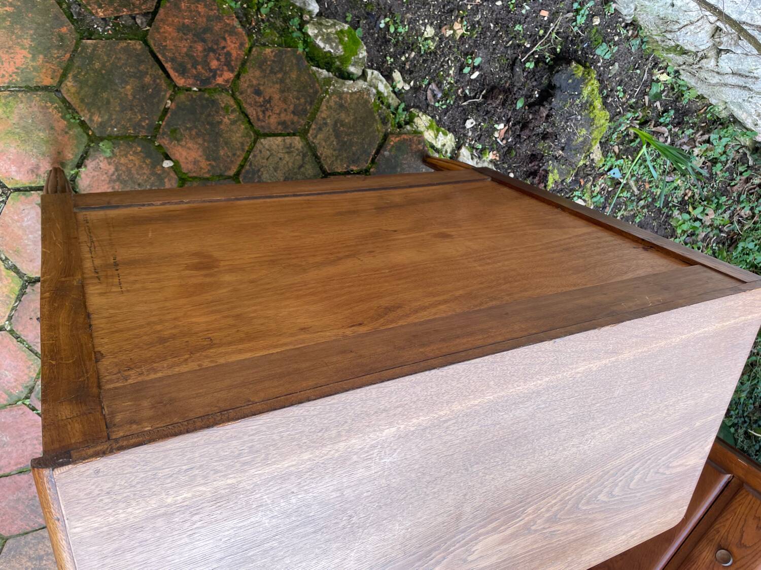 Vintage antique chest of drawers