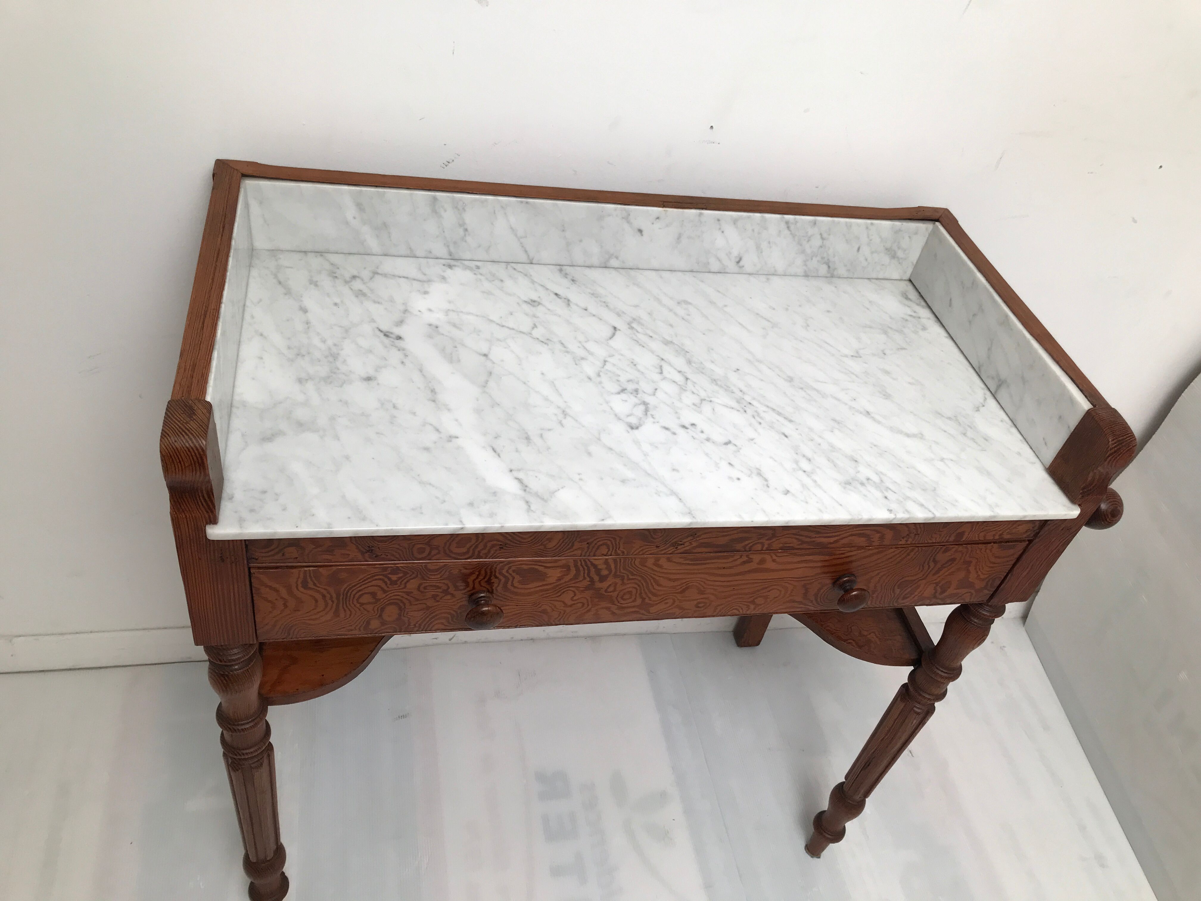 Dressing table toiletry table 50s-60s