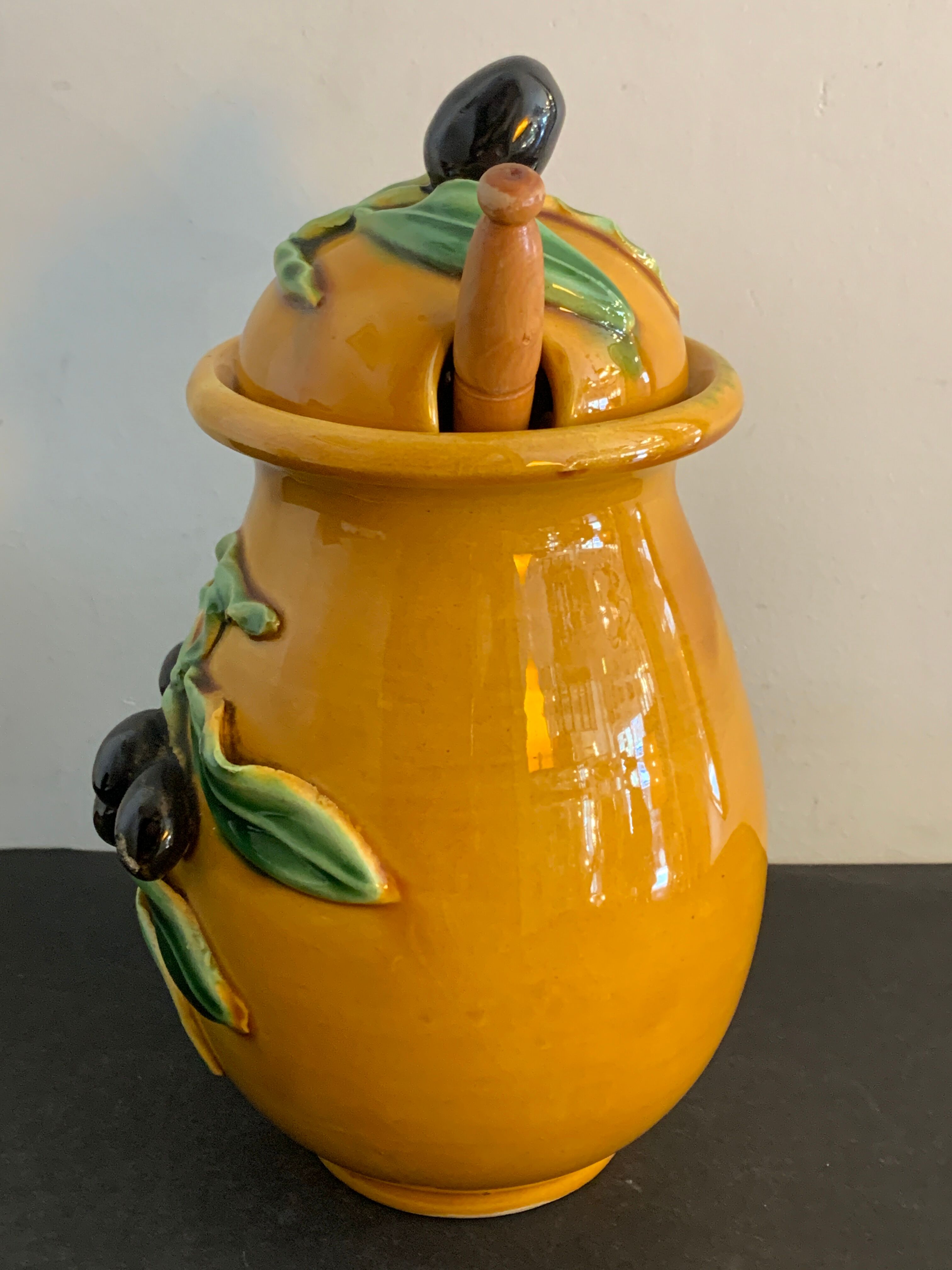 Vallauris ceramic dabbling olive pot