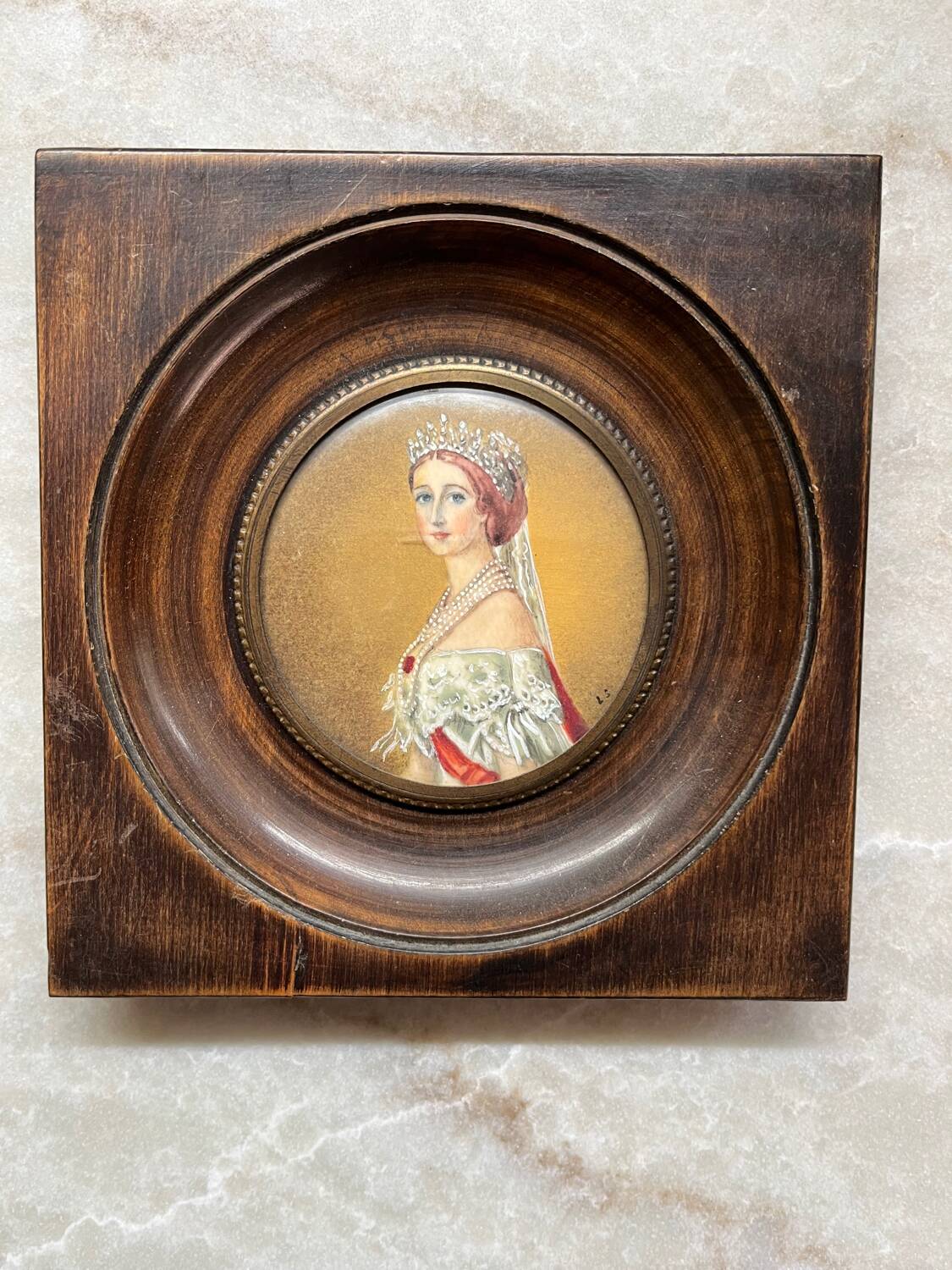 Ancient portrait miniature on organic support – 19th century