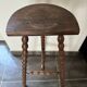 Tabouret haut sellette tripode