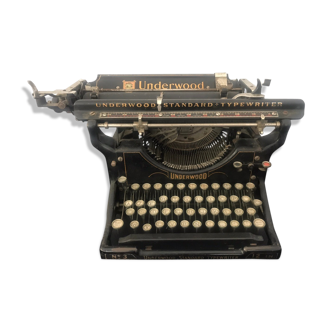 Underwood Typewriter 3