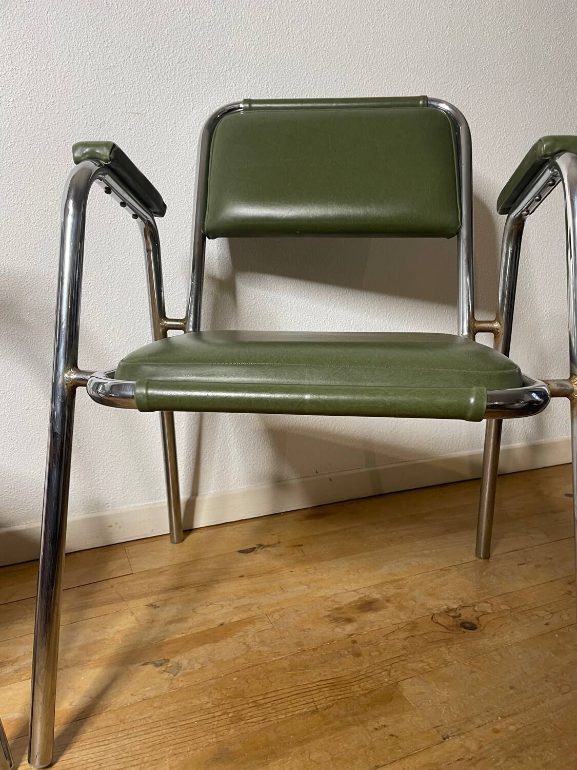 Paire de fauteuils métal chromé vintage année 60/70