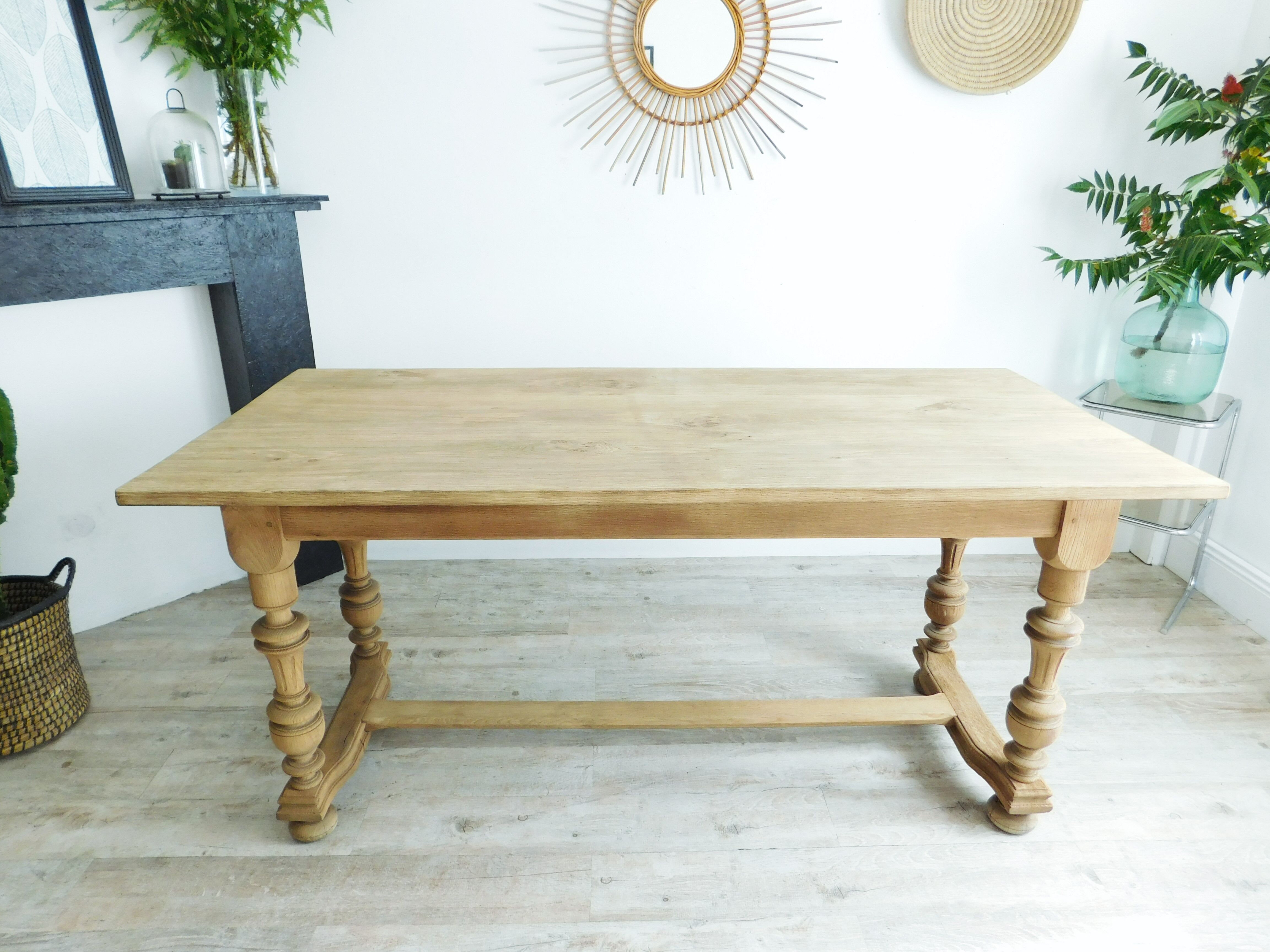 Table en chêne massif
