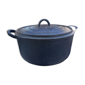 Cast iron casserole