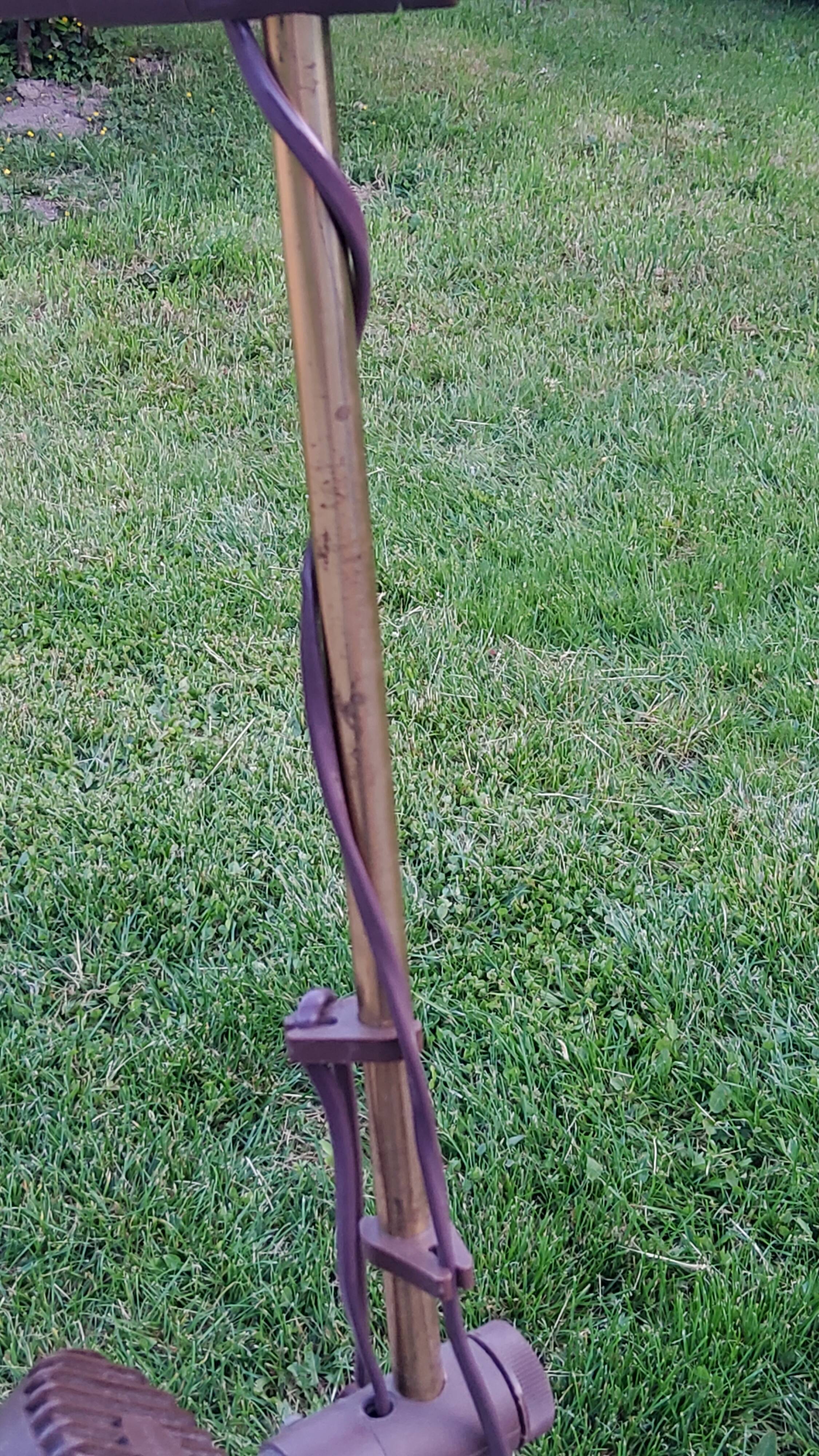 Floor lamp of the 70s in gilded brass lacquered beige metal and brown plastic 2 spots