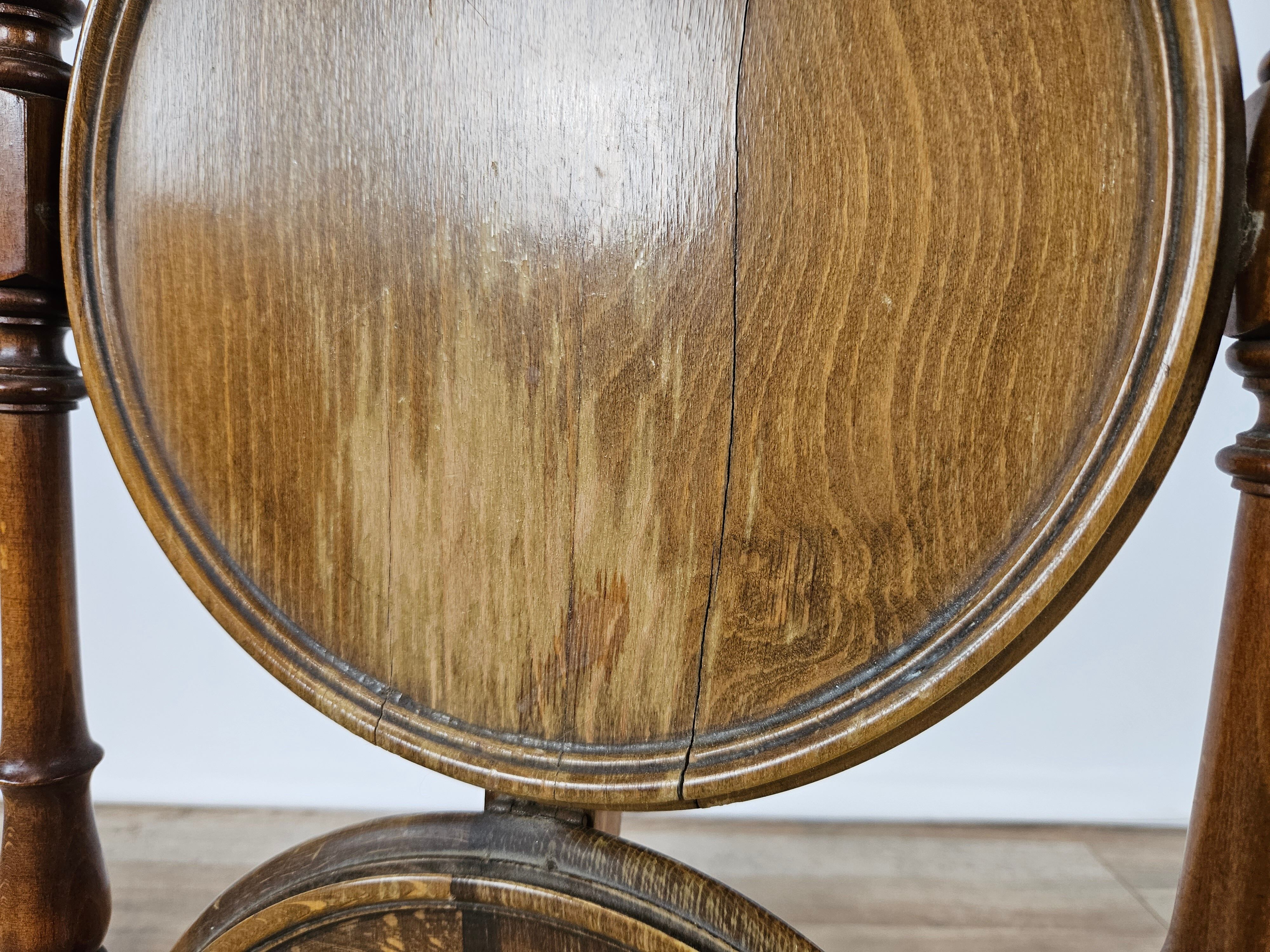 70s coffee table in walnut with closable shelves