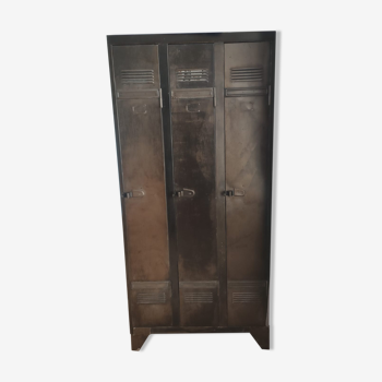 Vintage 3-door metal wardrobe - Completely renovated