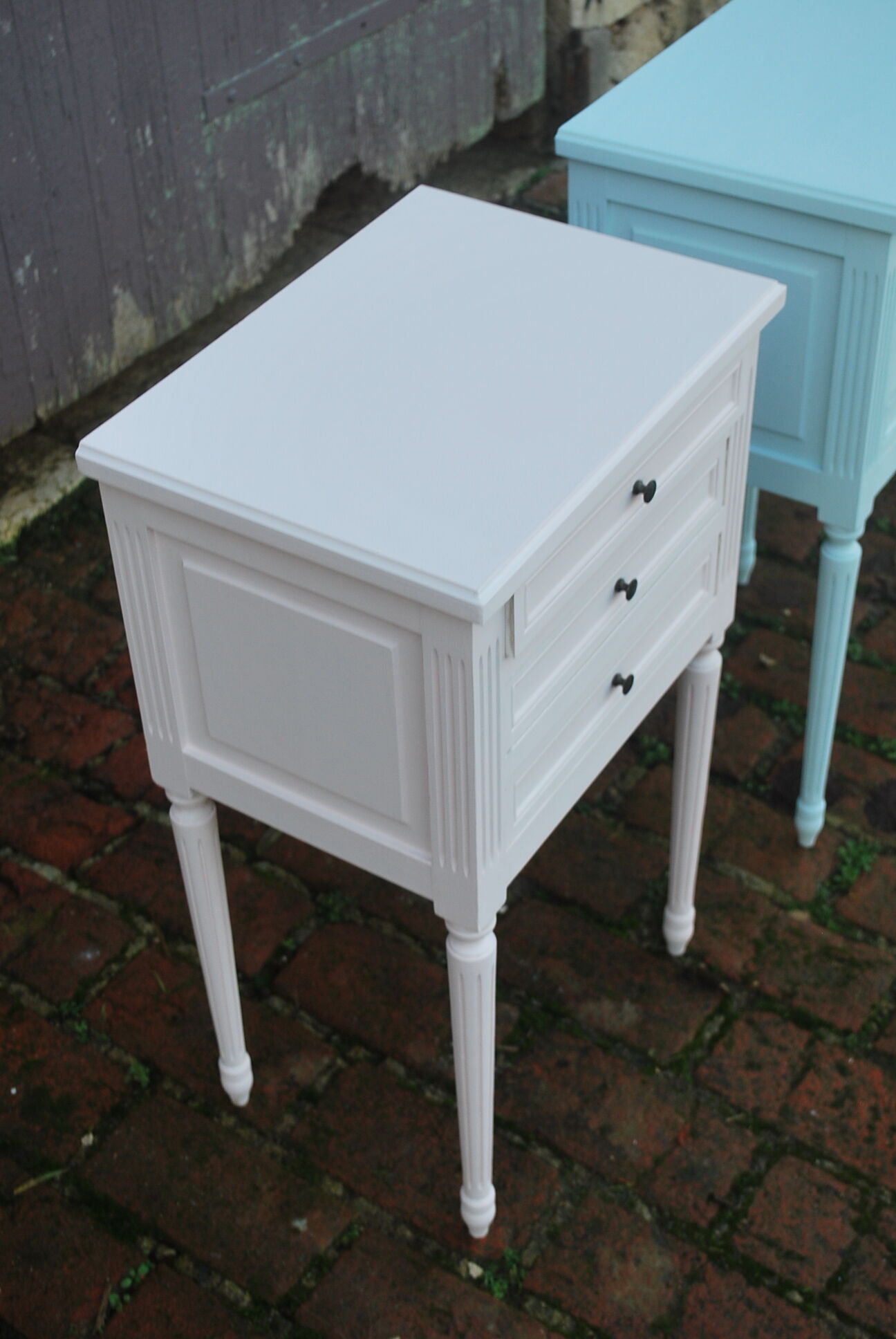 Paire de tables de chevets