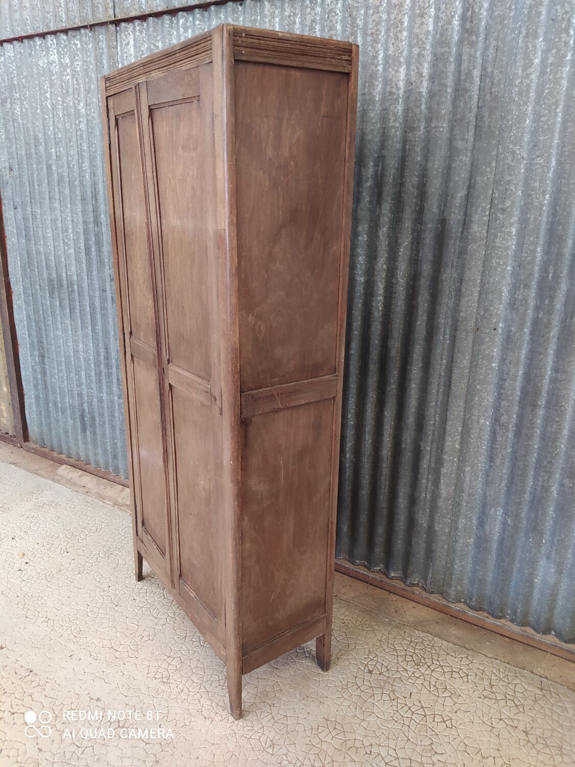 Armoire parisienne en bois vintage