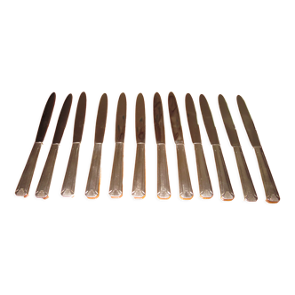12 couteaux en metal argenté