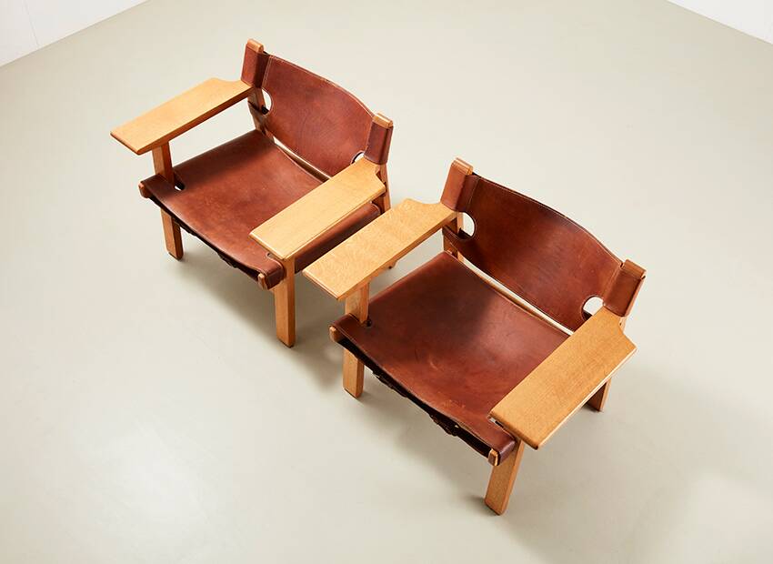 Borge Mogensen Pair of Spanish Chairs model 2226 for Fredericia Denmark 1958