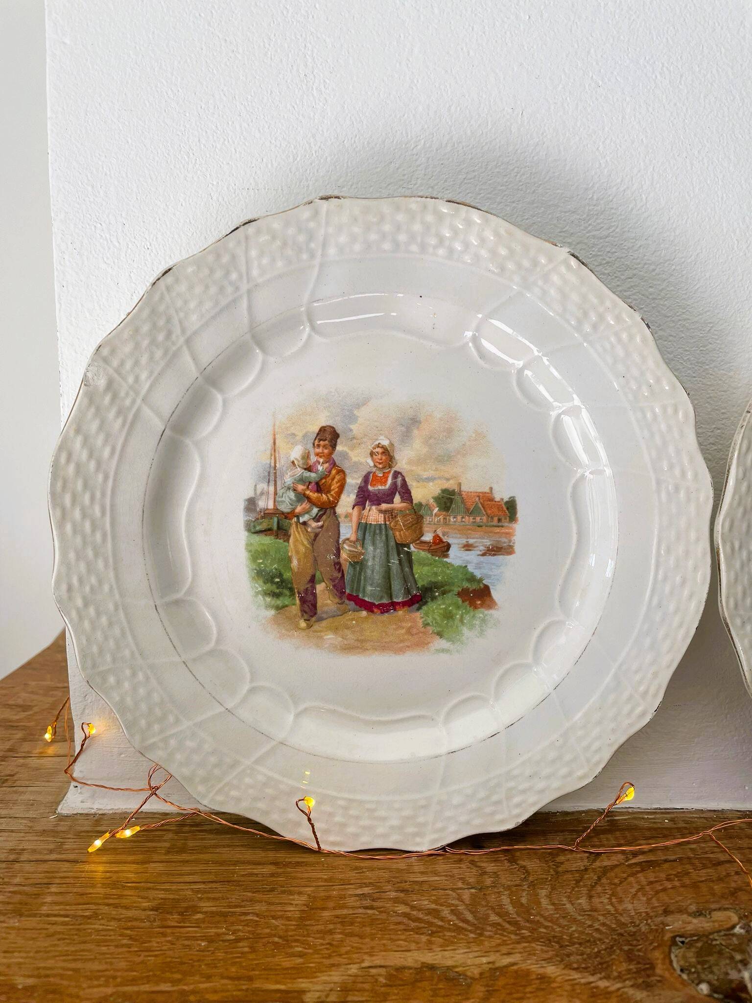 Moulin des Loups dessert plates