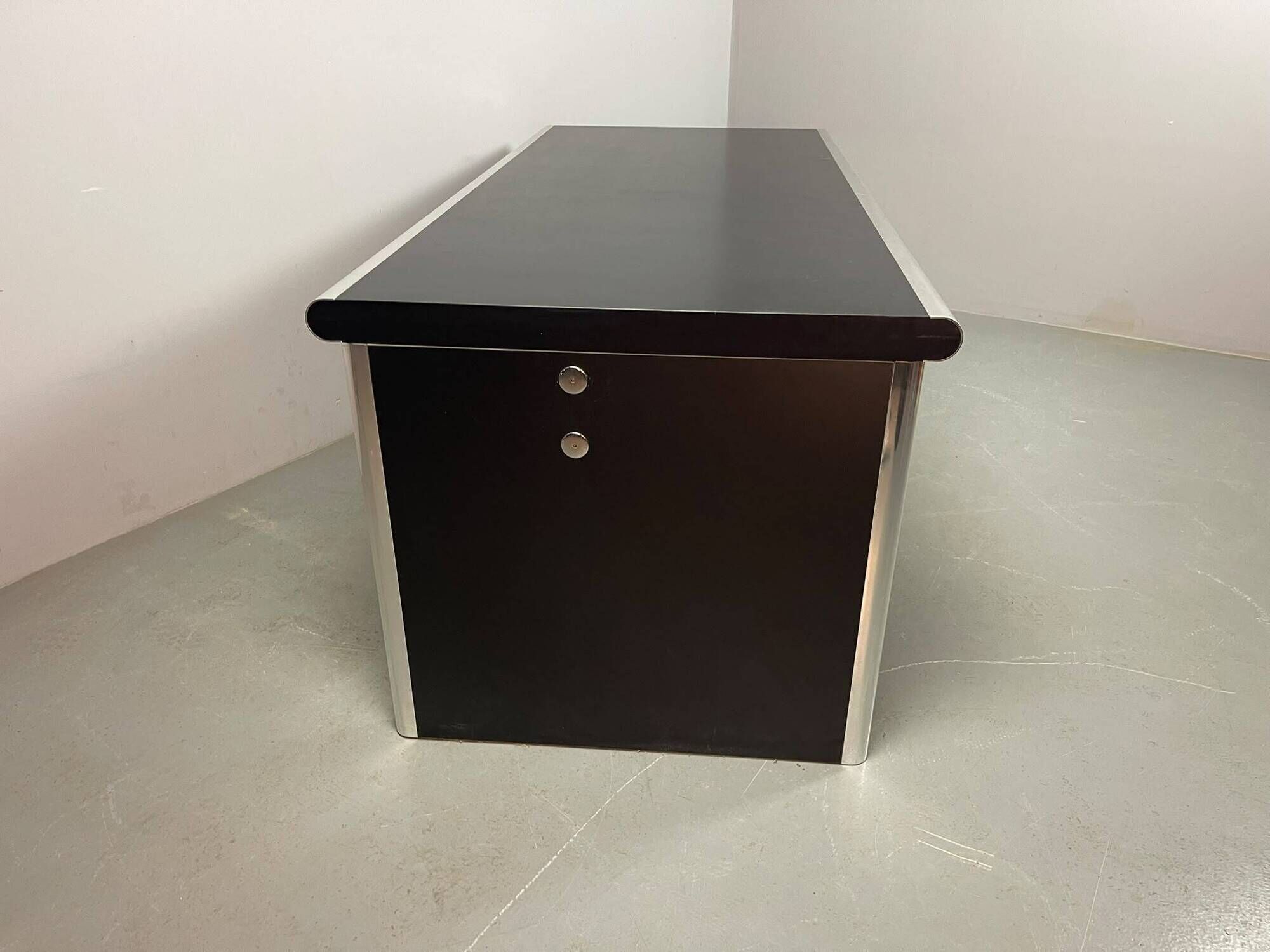 BIG Executive Design Desk by Guido Faleschini for i4 Mariani. Italy, 1970s.
