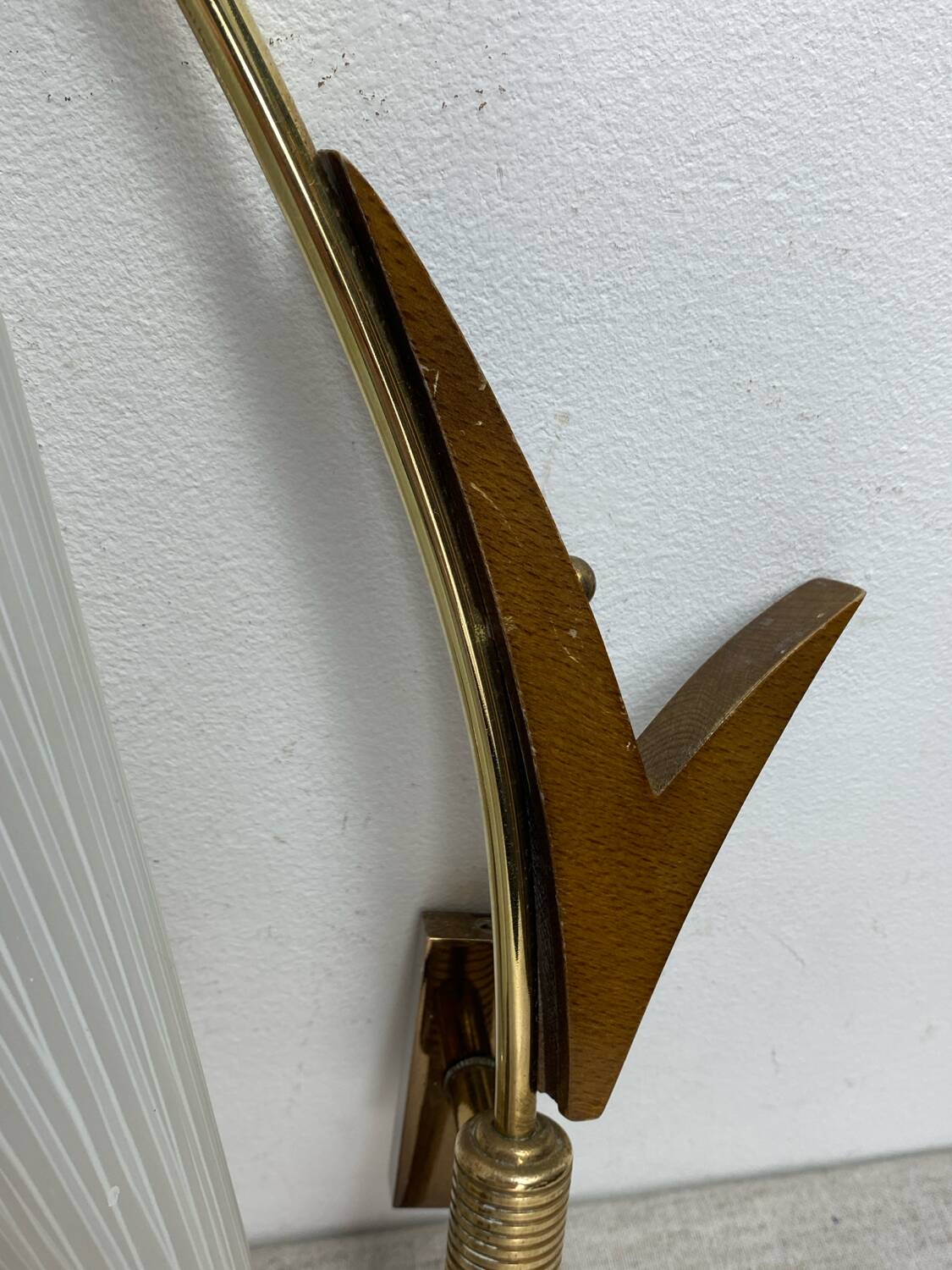 Pair of wall lights in brass, wood and opaline glass, 1950s/60s
