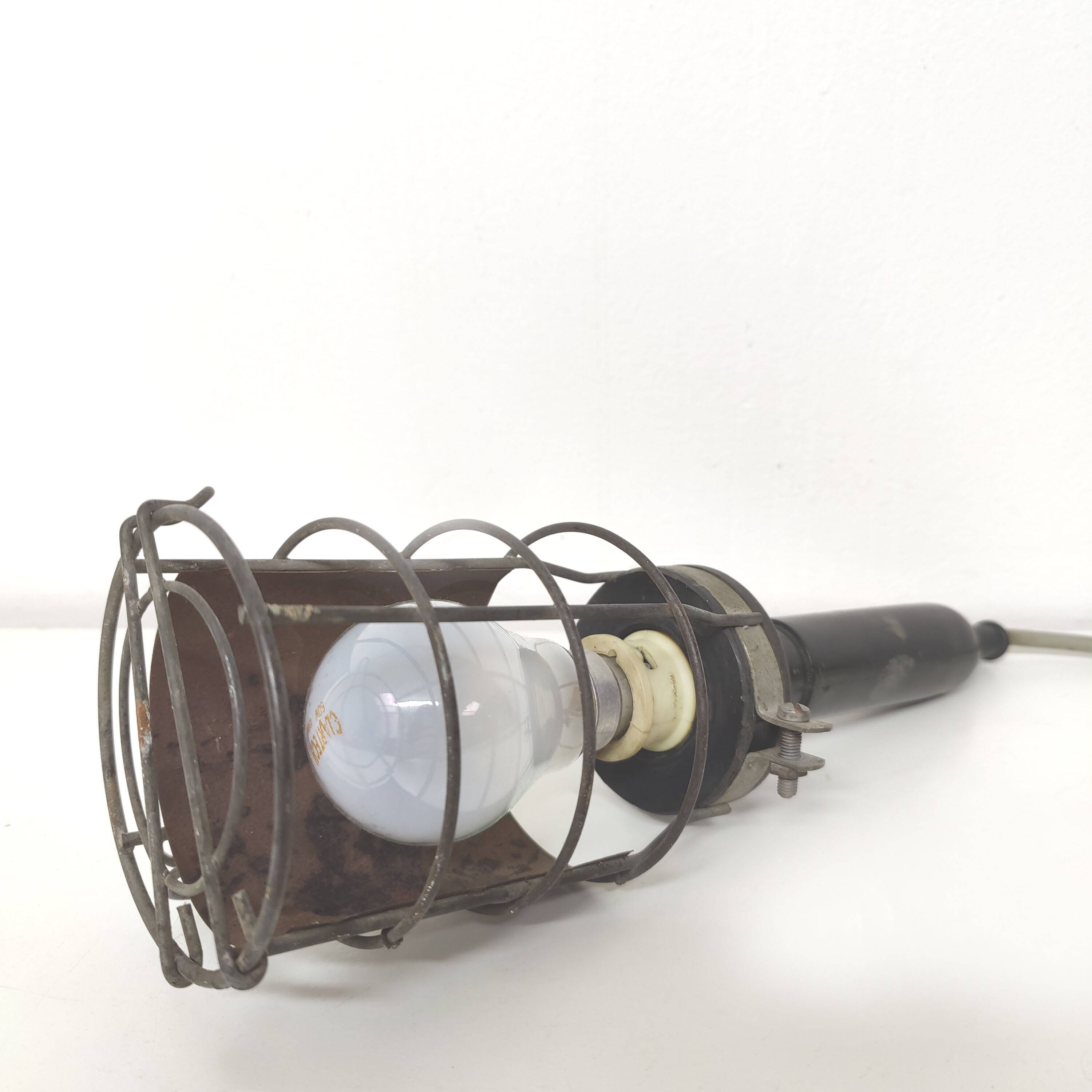 Industrial workshop portable lamp