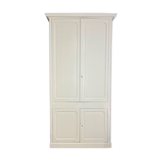 School cabinet