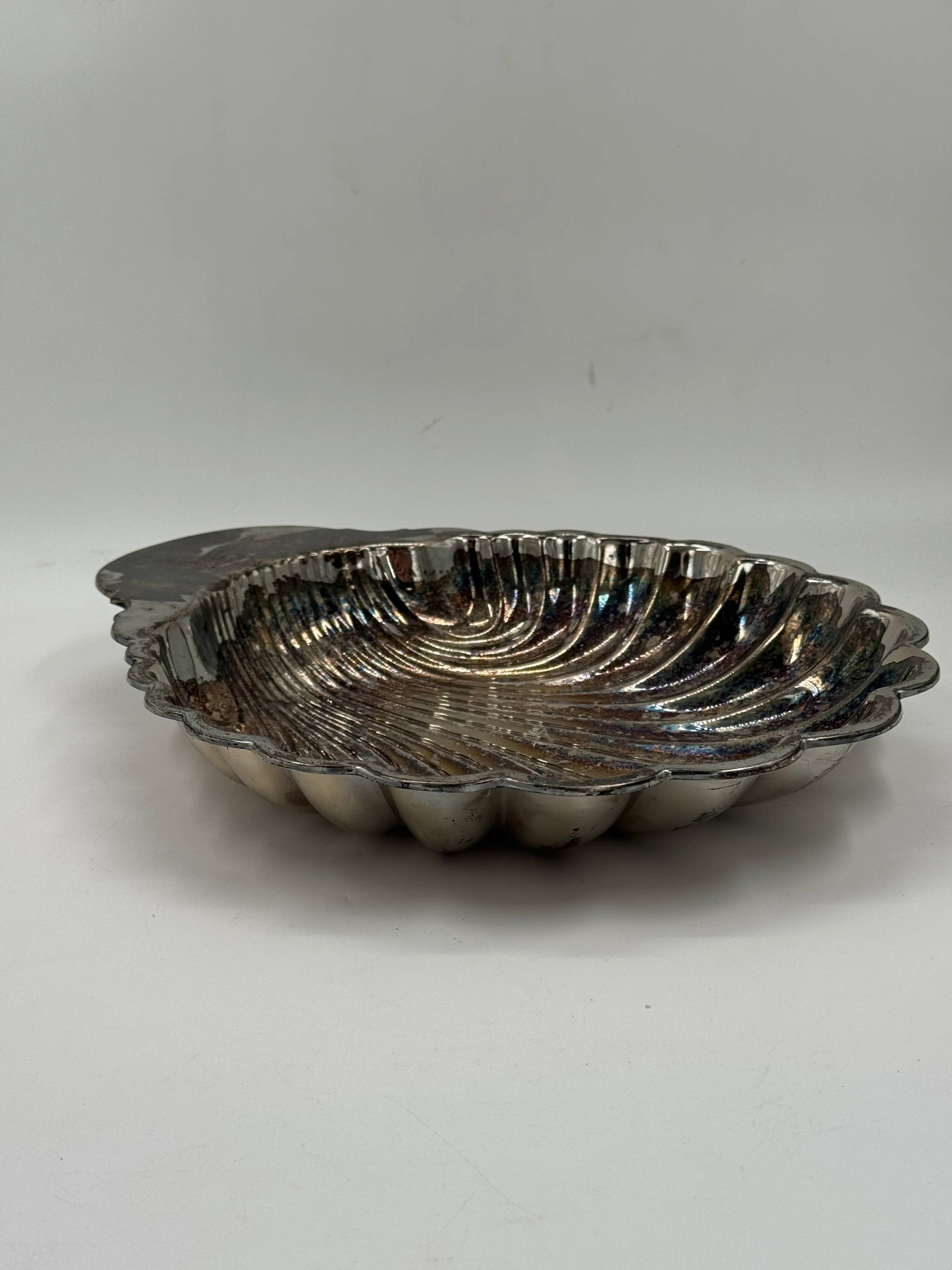 Vintage silver-plated scallop shell dish
