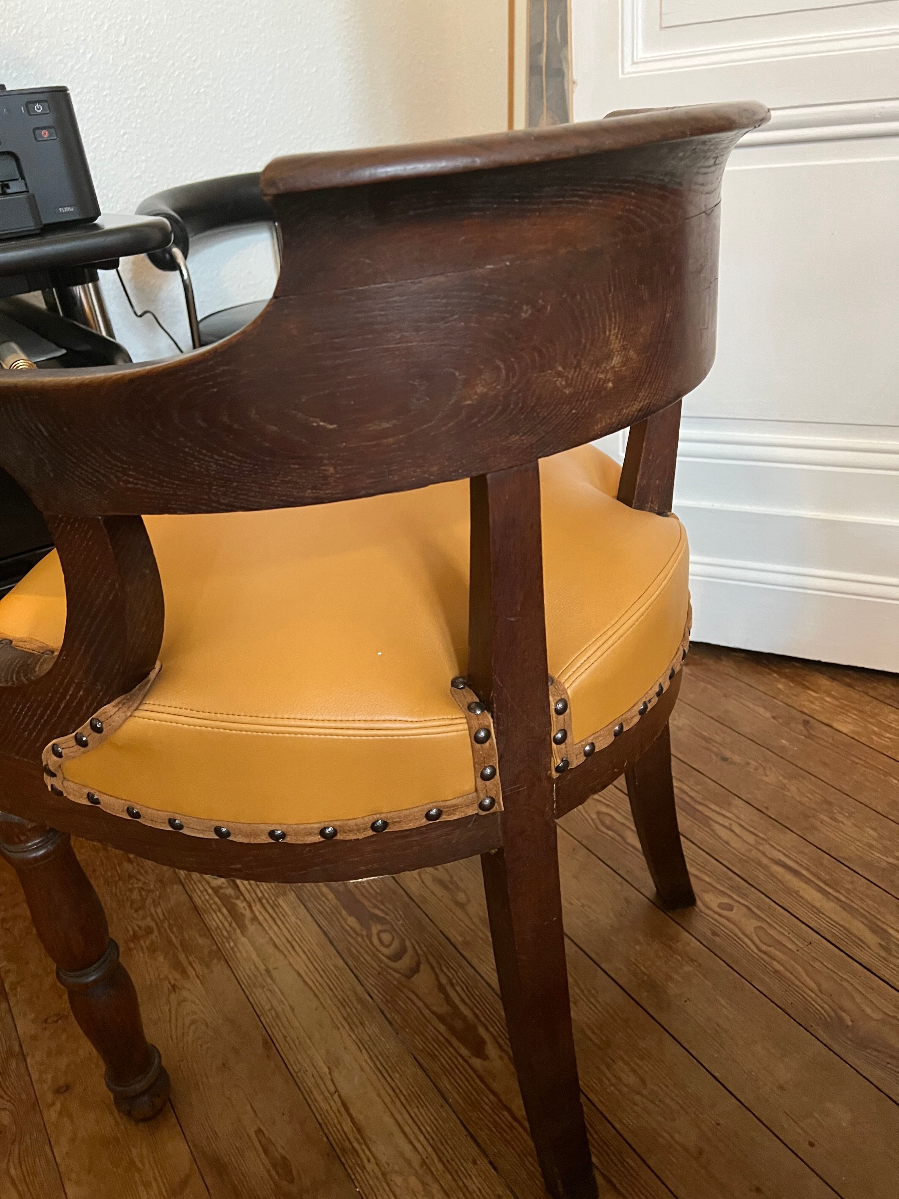 Fauteuil de bureau en chêne XIXeme siècle