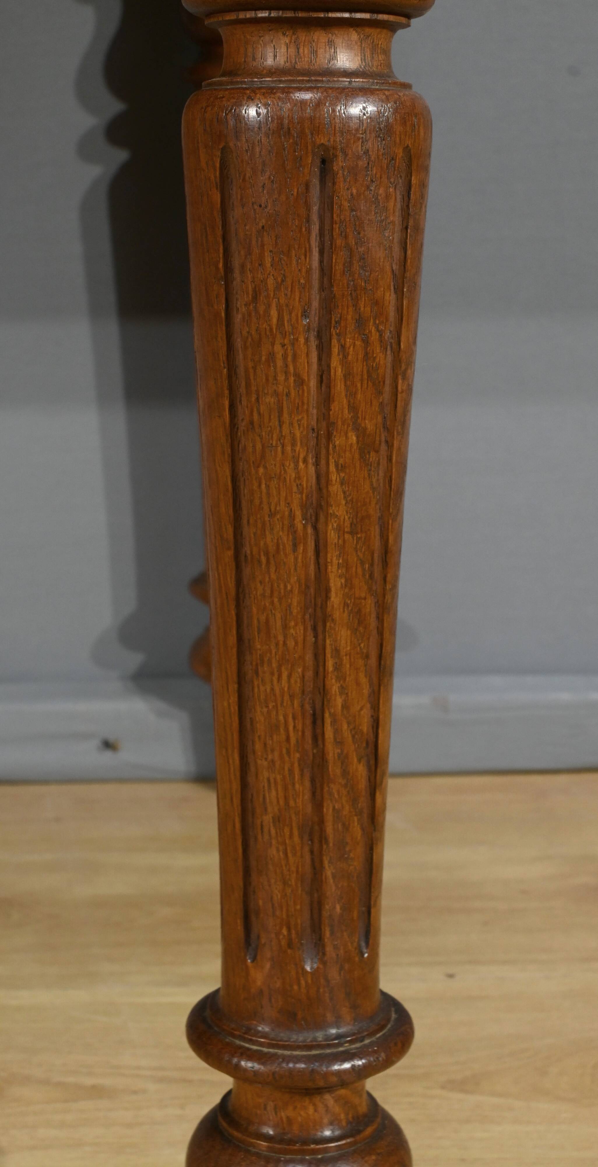 Oak Vis-à-vis Desk – Late 19th Century
