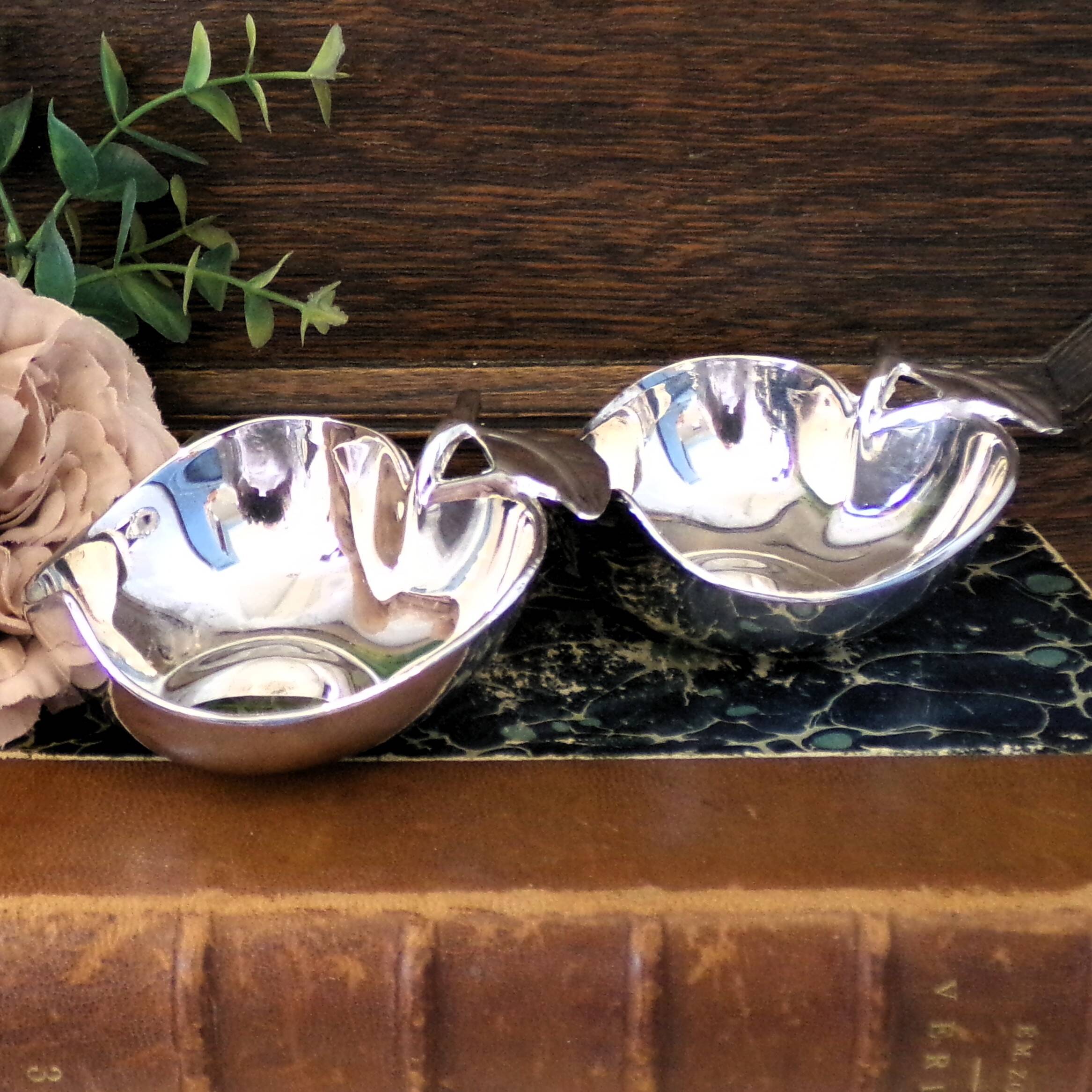Small silver-plated apple bowls / Trinket dish