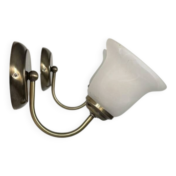 Pair of vintage wall lights in glass and brass, France, 1970.