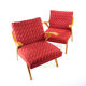 Fauteuil en tissu rouge original et bois blond, Tchécoslovaquie années 1960