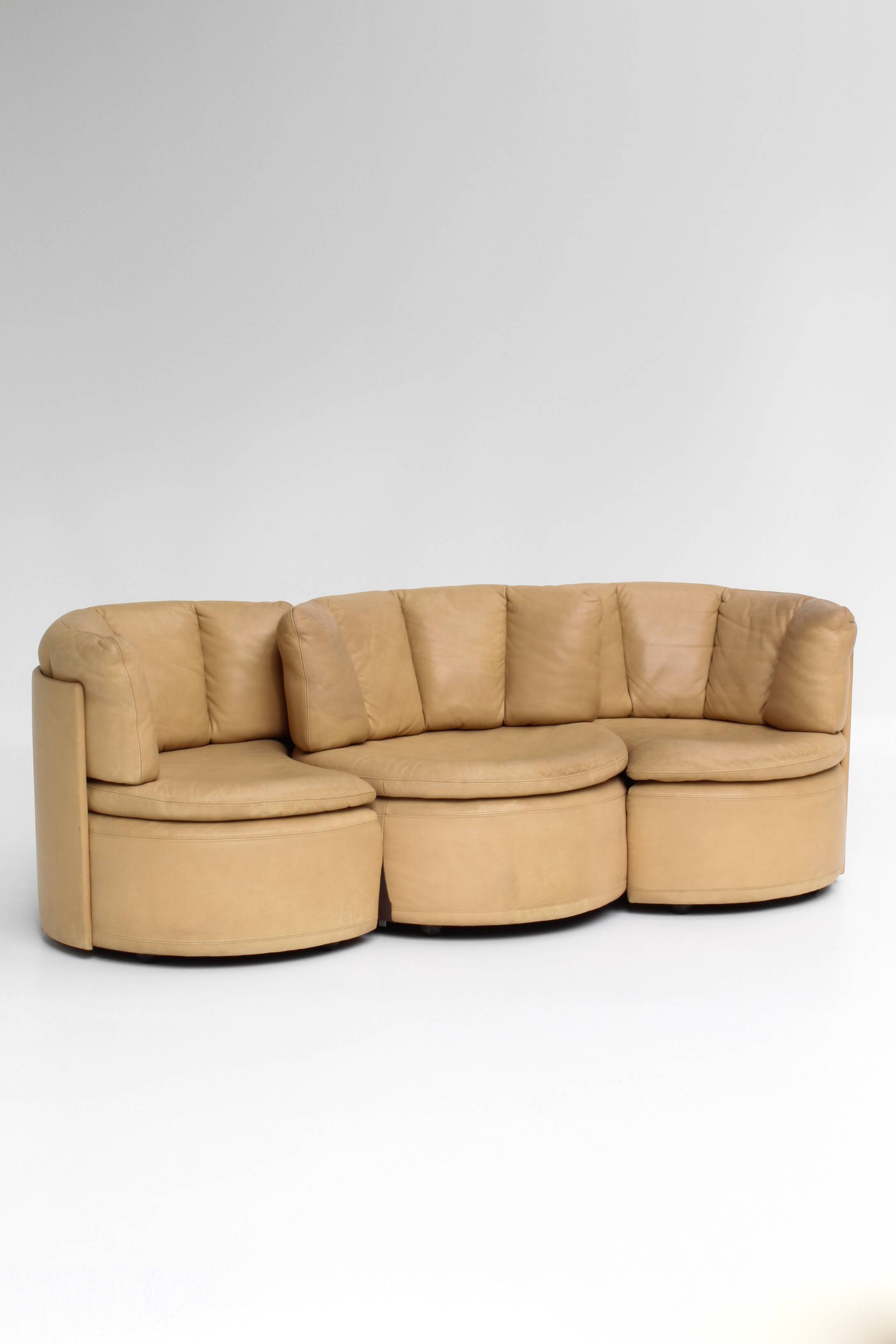 Vintage DS-800 “Biscuit” sofa by De Sede – beige leather 1970s