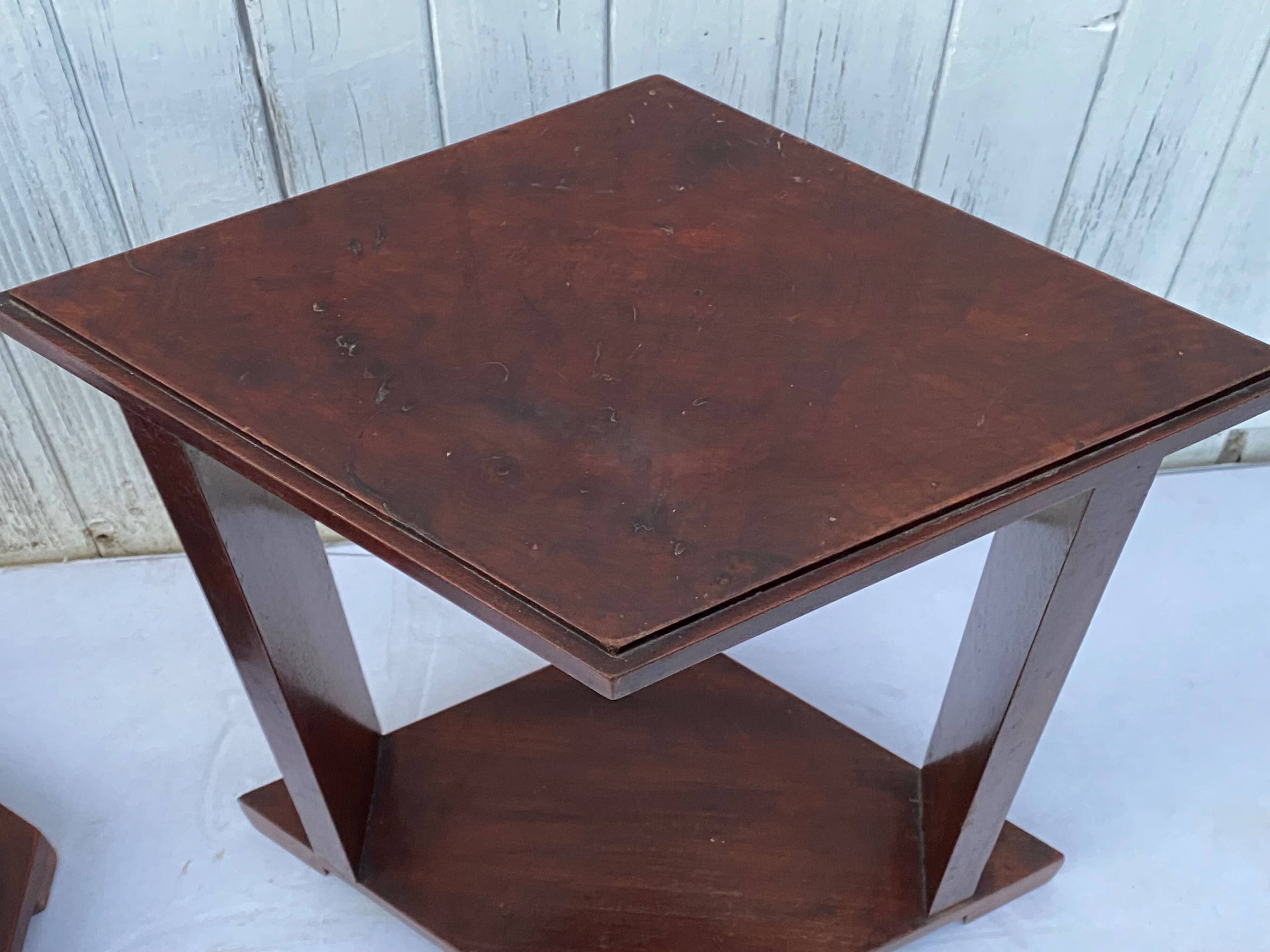 Pair of art deco harnesses, end tables, diamond side tables, 1930